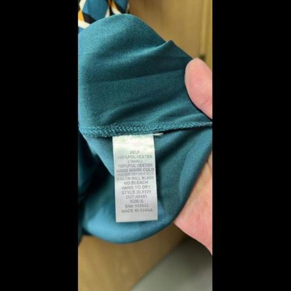 Womens Size Small Dress - Picture 5 of 5